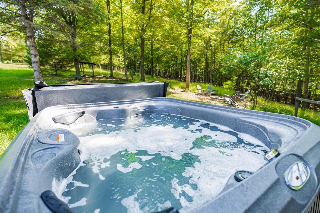 River Access Cabin With Hot Tub, Fire Pit, & Wifi! Morton Grove المظهر الخارجي الصورة