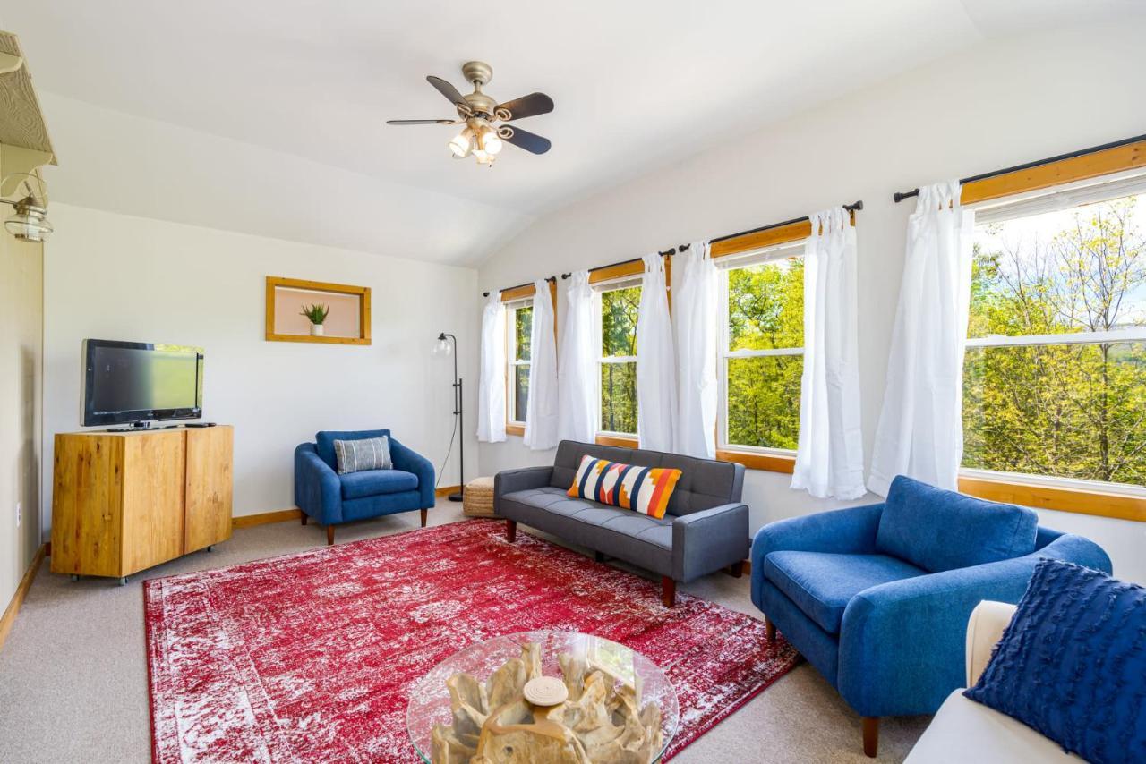River Access Cabin With Hot Tub, Fire Pit, & Wifi! Morton Grove المظهر الخارجي الصورة