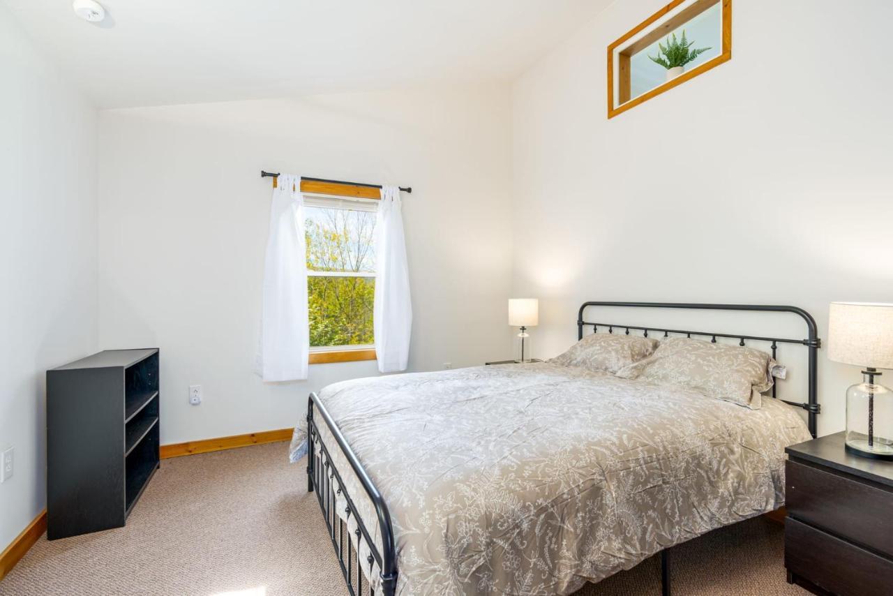 River Access Cabin With Hot Tub, Fire Pit, & Wifi! Morton Grove المظهر الخارجي الصورة
