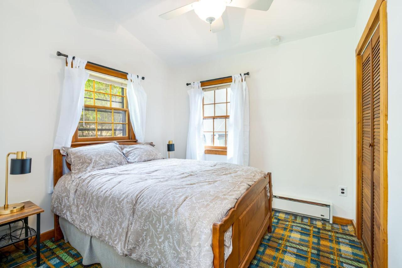 River Access Cabin With Hot Tub, Fire Pit, & Wifi! Morton Grove المظهر الخارجي الصورة